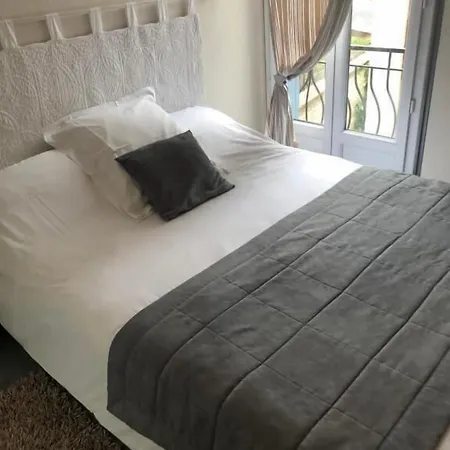 Отель Central 2*