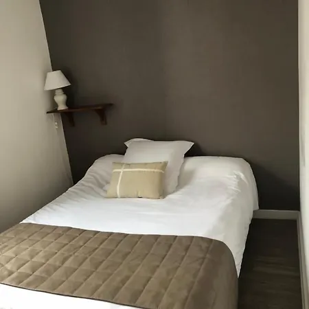 Central Hotel