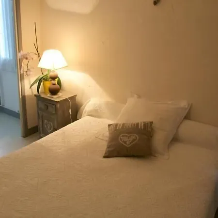 Отель Central Ньор