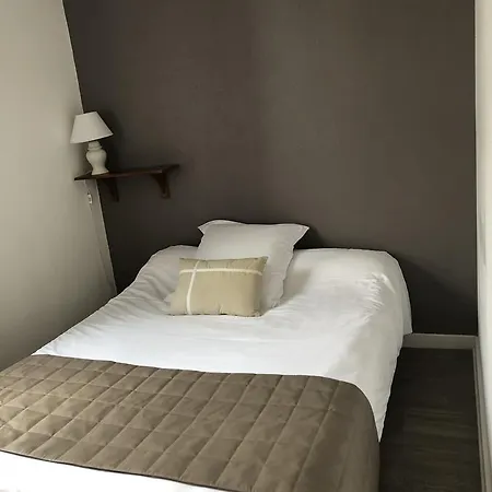 Отель Central 2*