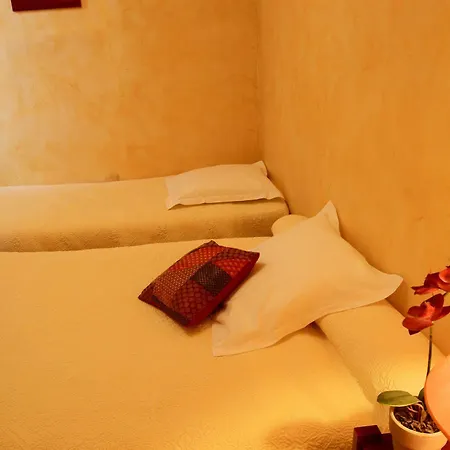 Отель Central 2*