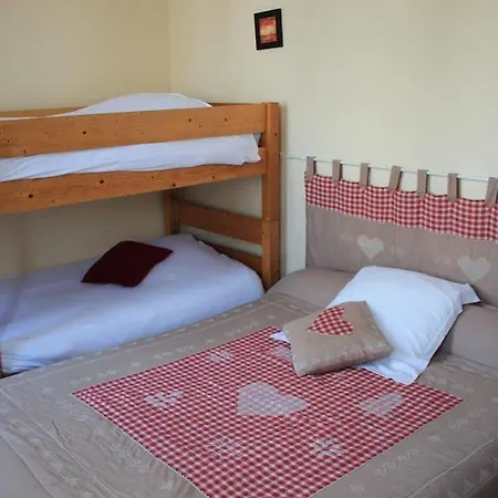 Central Hotel 2*
