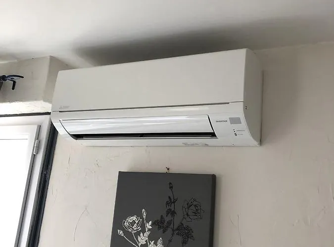 מלון Central ניורט